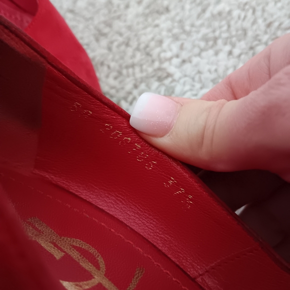 Yves Saint Laurent Tribtoo Red Suede Leather Pumps - 7.5 - Picture 8 of 12